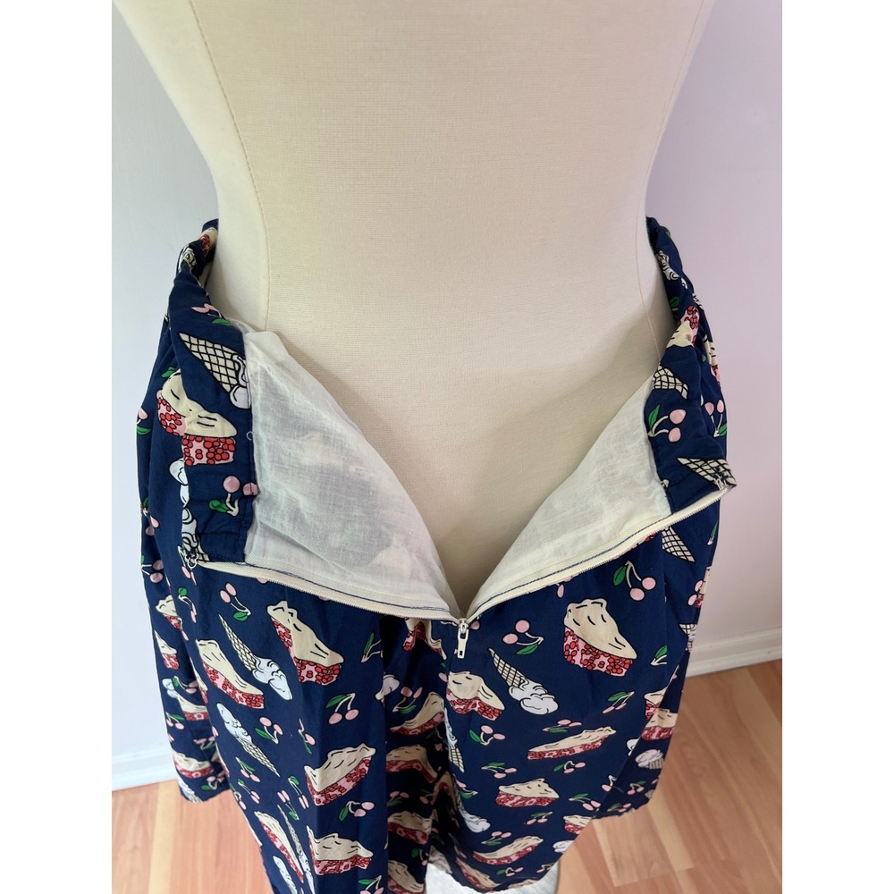 Modcloth Sweet Spot Skirt Navy Blue Cherry Pie Ice Cream Novelty Print XL - Picture 7 of 7